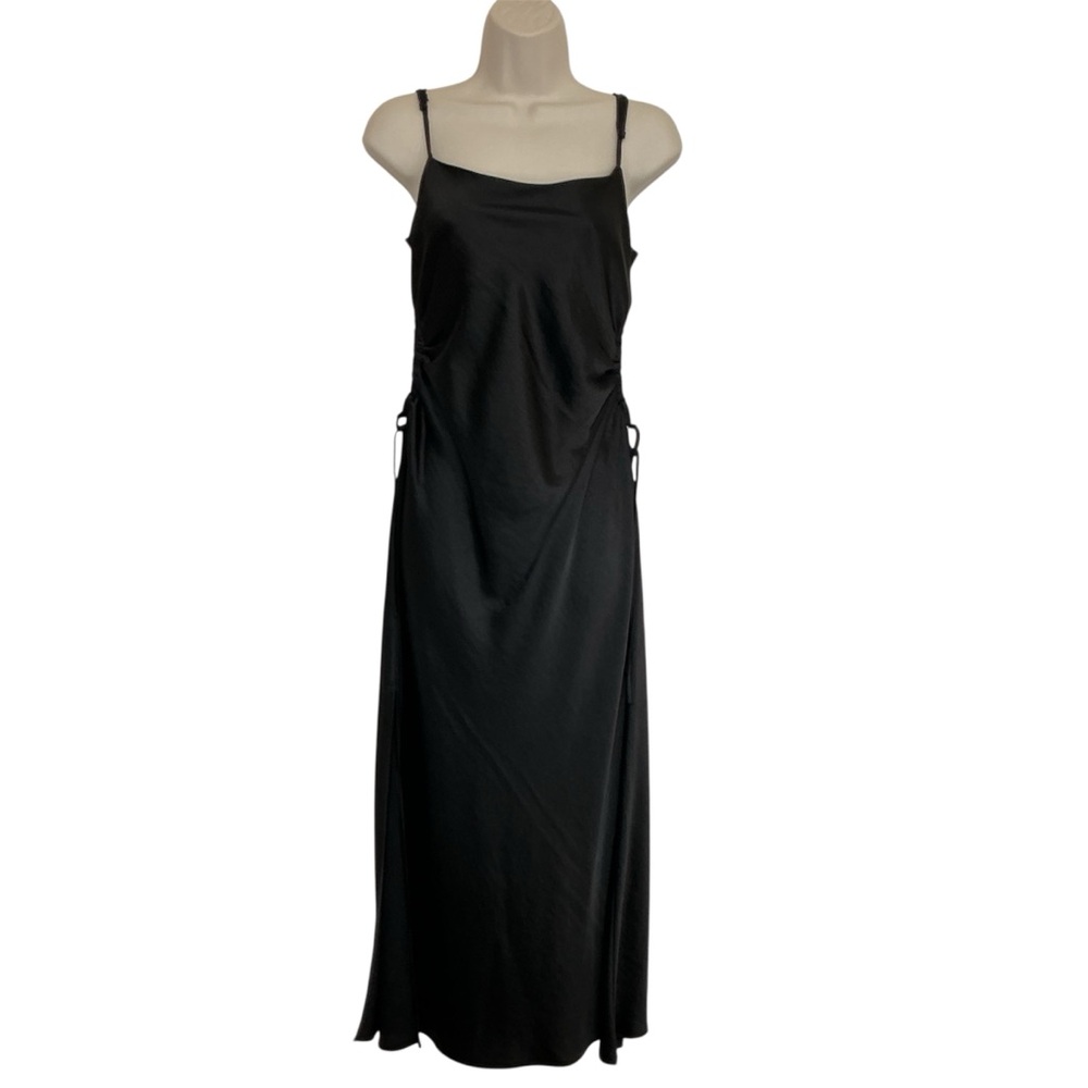 NWOT Know One Cares Sleeveless Gown Cut Out Sides Slits Sz L New Years Eve Black